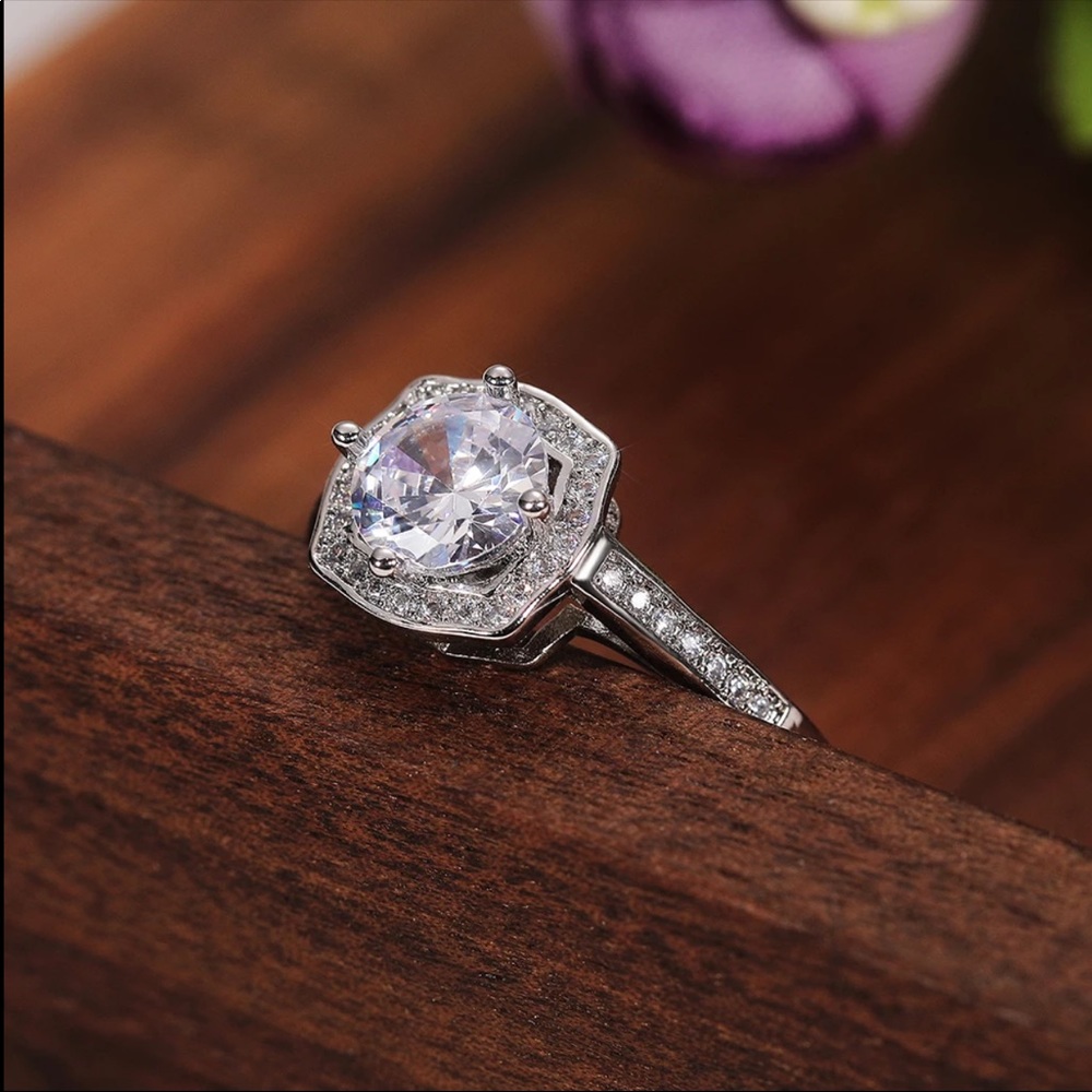 New Delicate 925 Silver engagement Diamond Ring - Picture 6 of 6